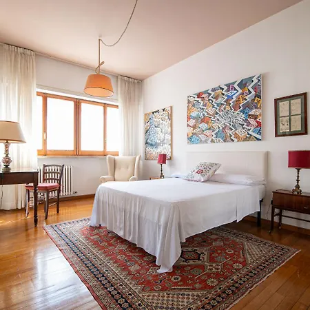 Schipa Apartment *
